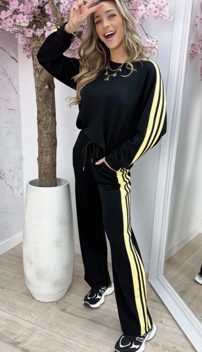 Brandi Jogging Set – Comfortable Women’s Co-Ord