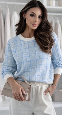 Pippa plaid sweater with white trim