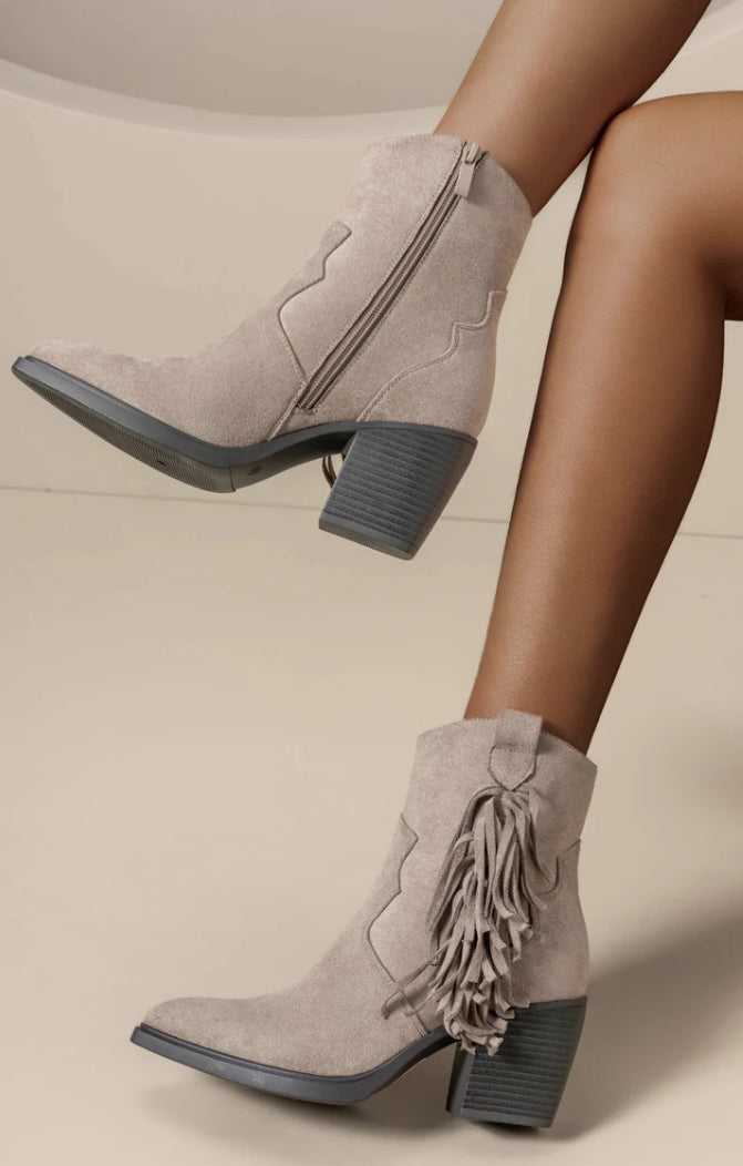 Daisy cowboy boot