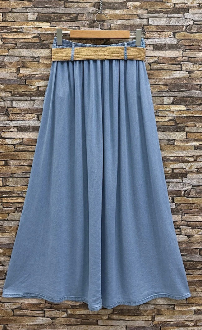 Kitty Belted Denim Skirt – Chic Women’s Denim Style