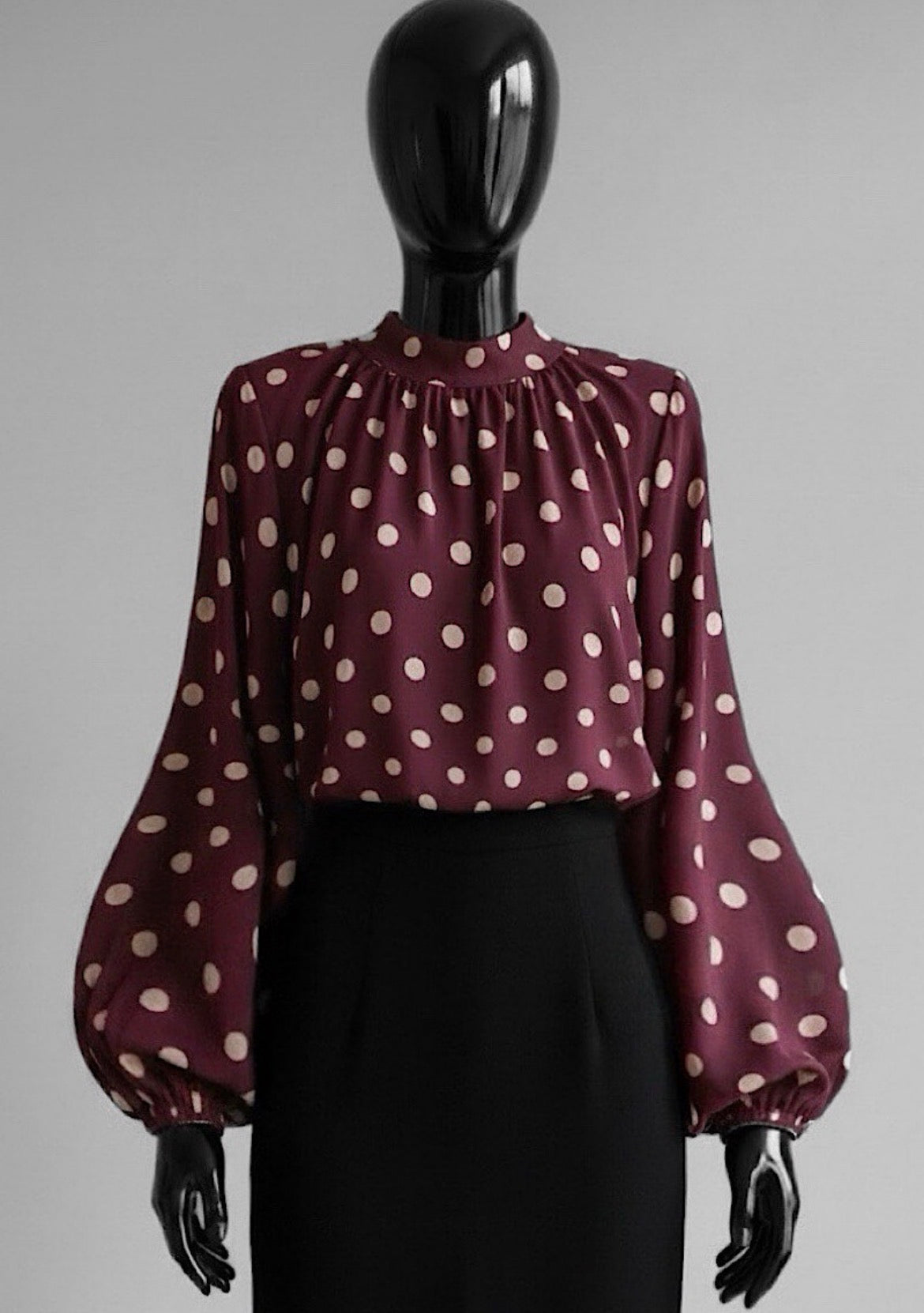 Dora dot detail top