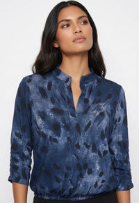 Kia print top
