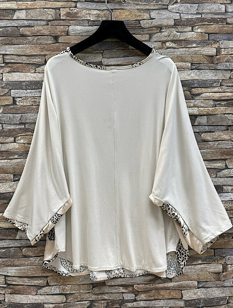 Tia tiger top
